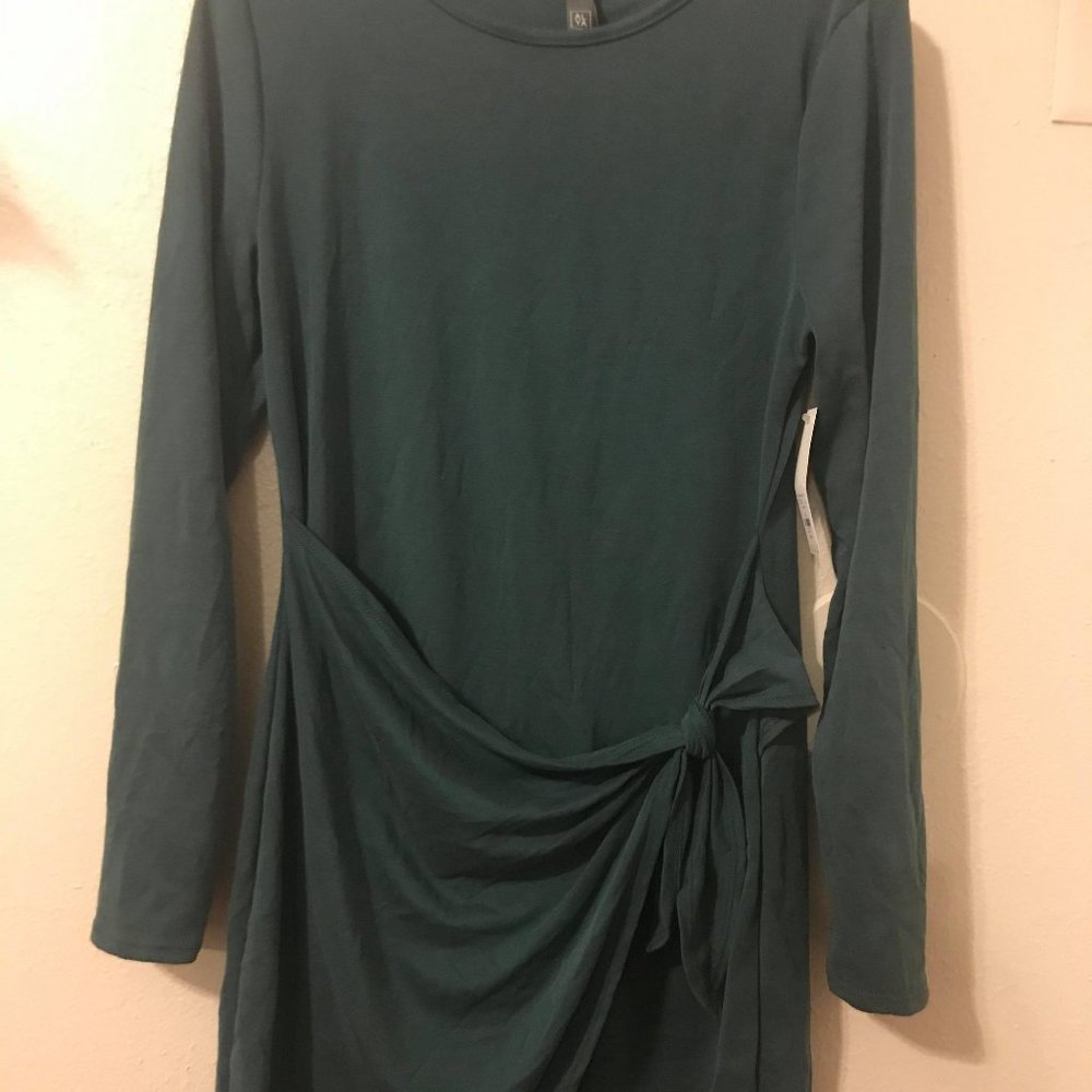 Hunter green faux wrap dress, long sleeve, NWT